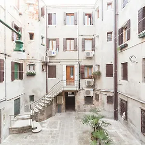 Campiello Chiesa, Venezia