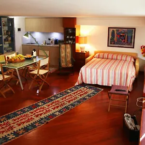 https://elegante-monolocale-genova.hotelitalianriviera.com