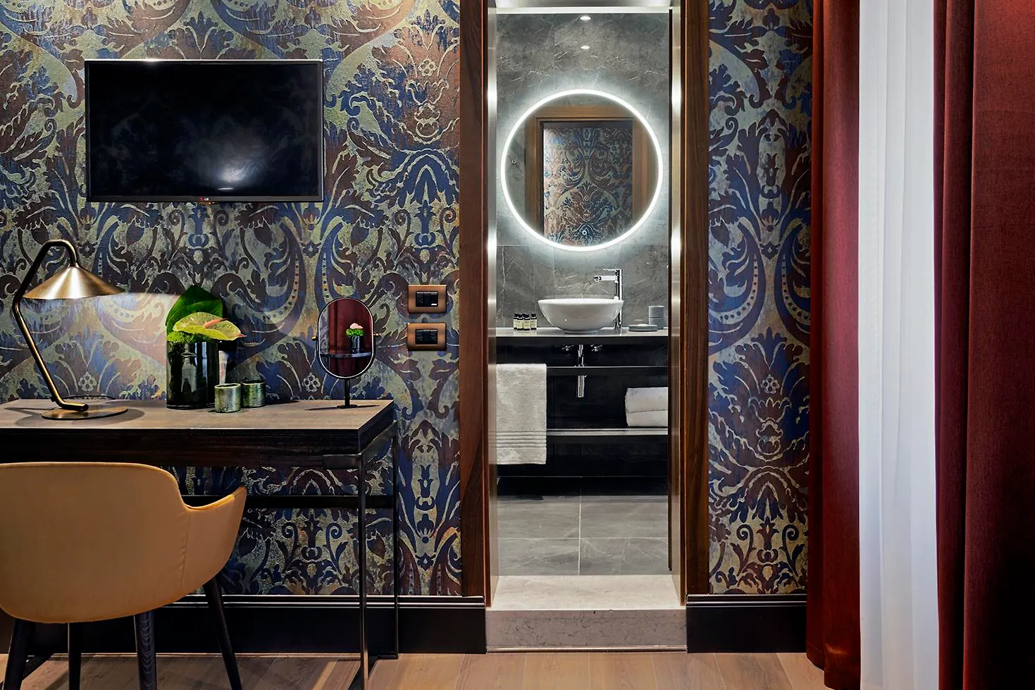 Hotel American-Dinesen Venezia 4*,